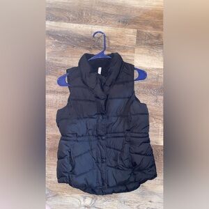 Old navy puffer vest